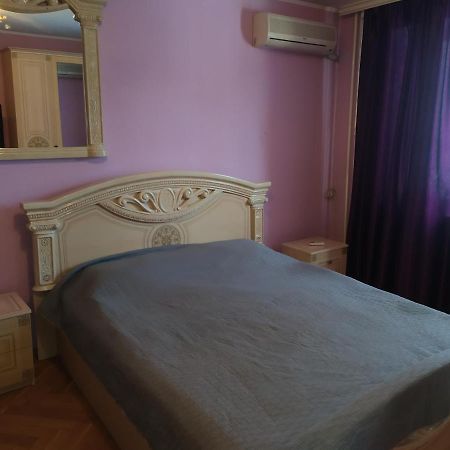 Затишні Апартаменти В Центрі Rivne Exteriör bild