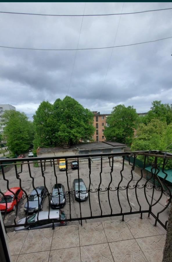 Затишні Апартаменти В Центрі Rivne Exteriör bild